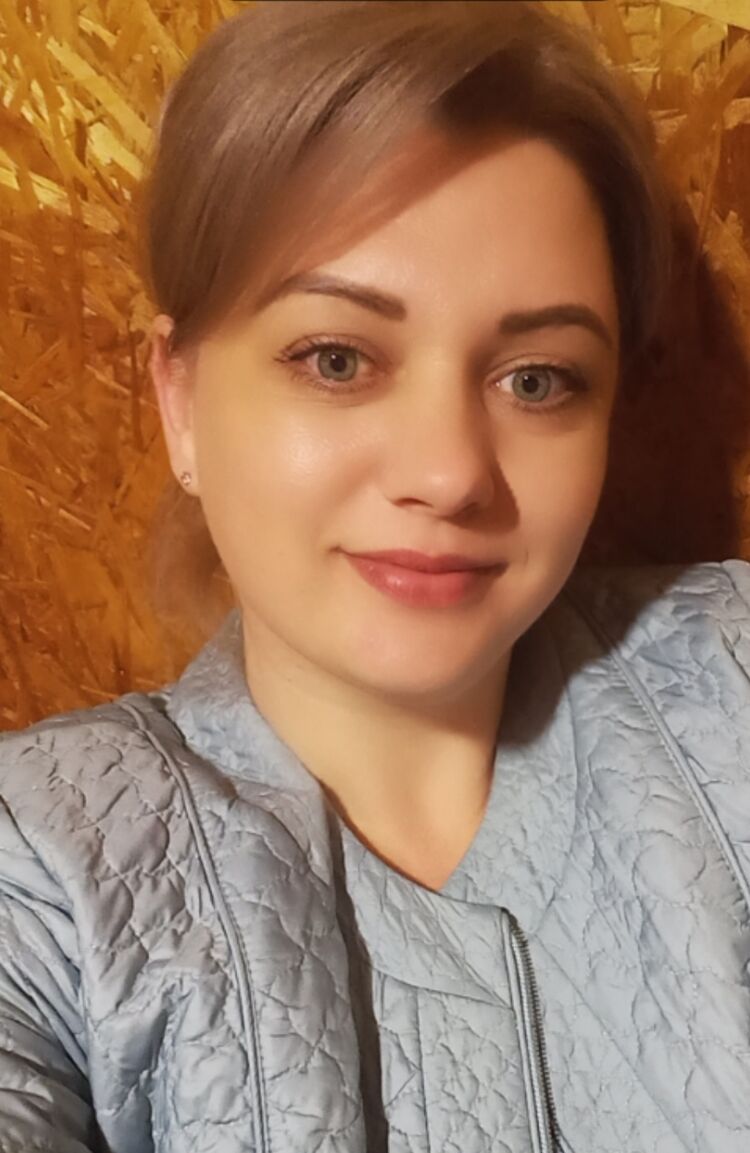  ,   Natka, 37 ,   