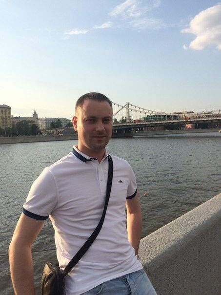  Warszawa,   Xxx, 40 ,   