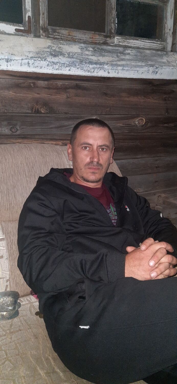  54318921  Yury, 40 ,    