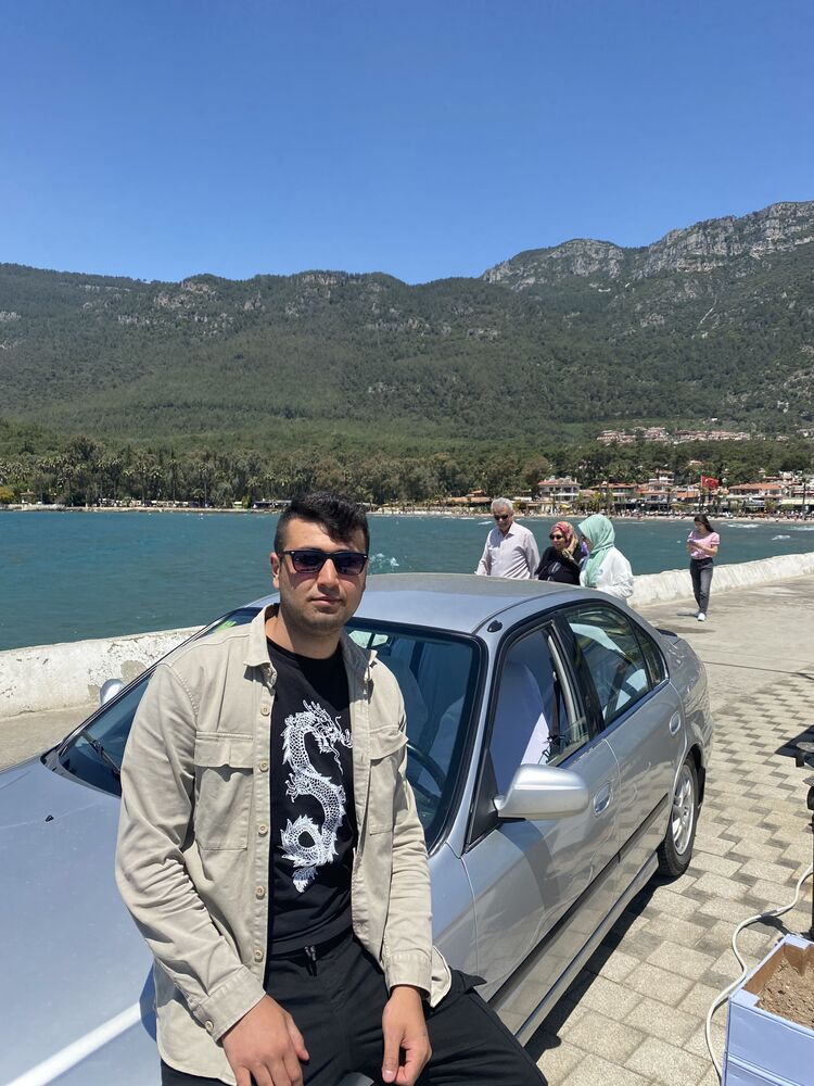  ,   Emre, 25 ,   ,   