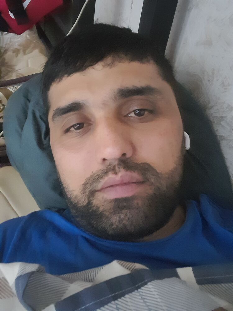  42285171  Azat, 37 ,    