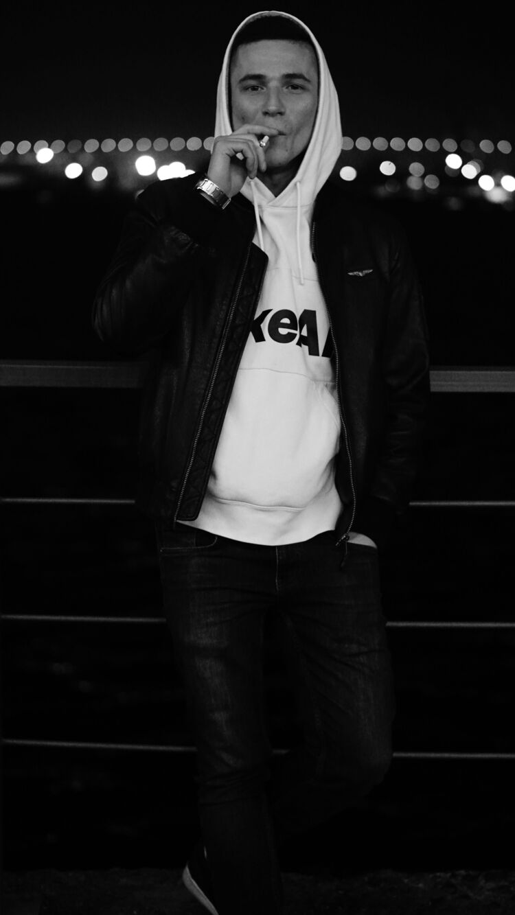  31295601  , 33 ,    -