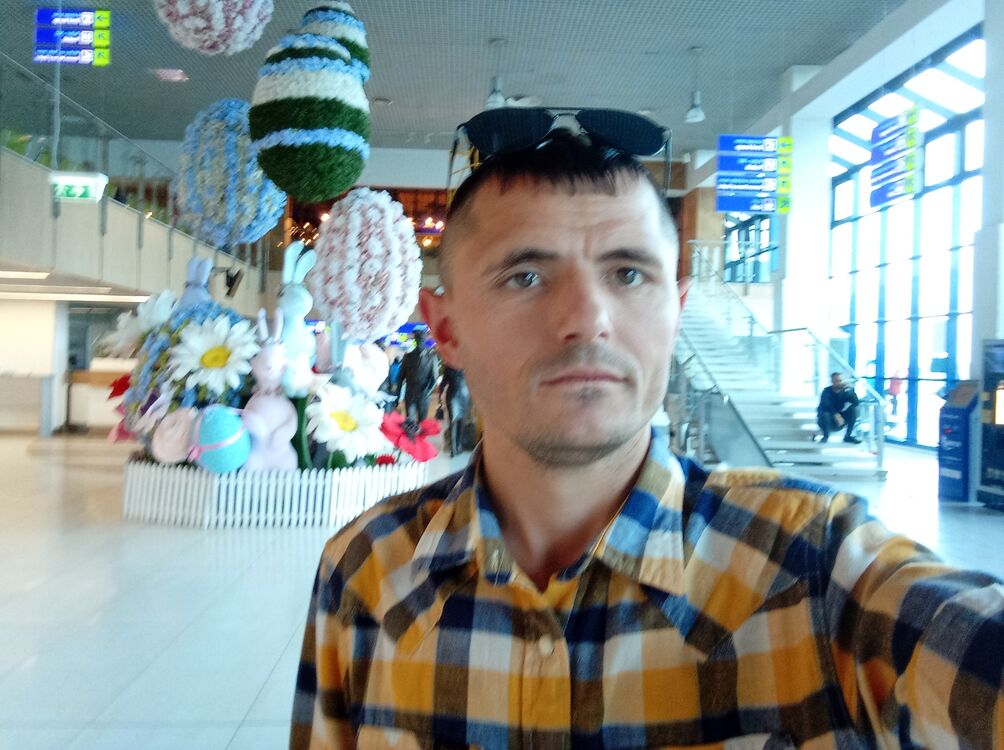  26654221  Dumitru, 34 ,    