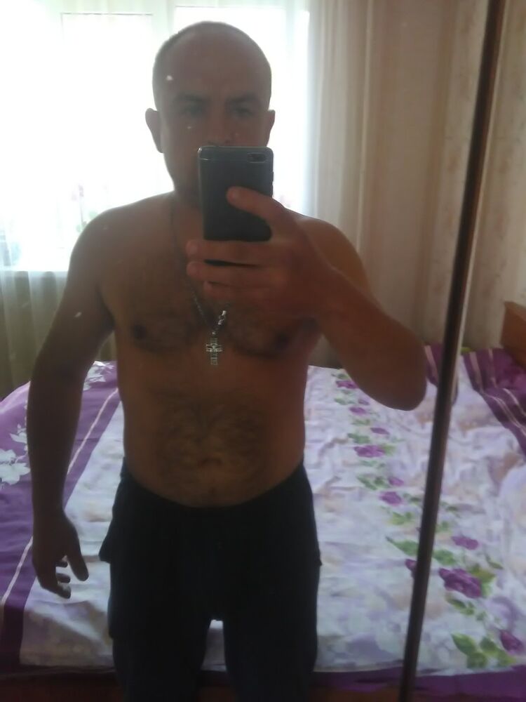   ,   Andrey, 41 ,   
