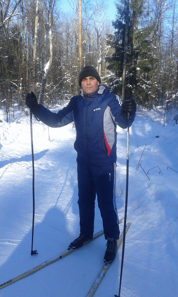  9148341  Xeyyam, 43 ,    