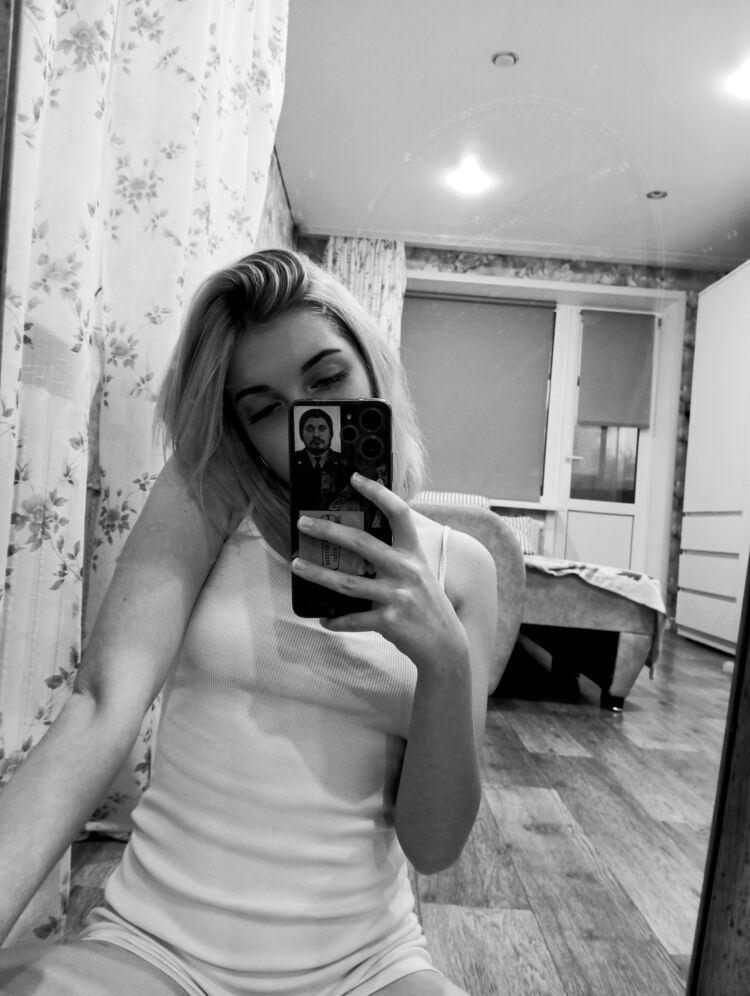  44872981  Alena, 19 ,    