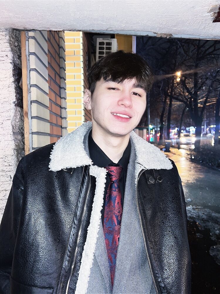  54458621  Beksultan, 22 ,    