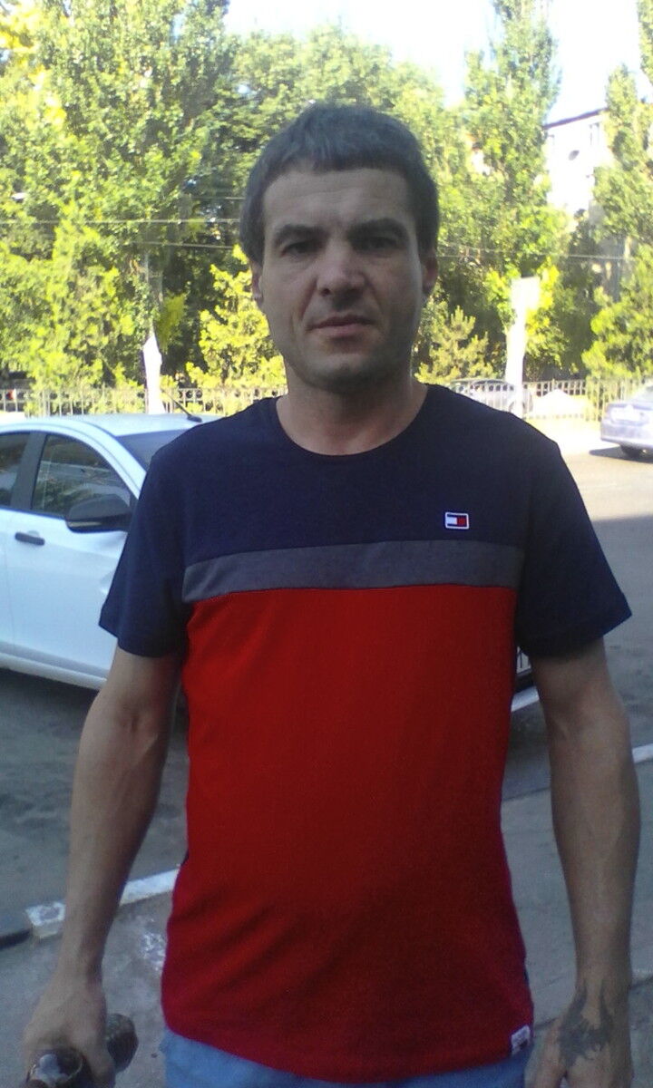  16652231  Aleksandr, 46 ,    