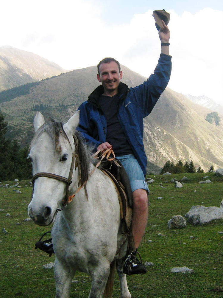  25104681  Pawel, 40 ,    