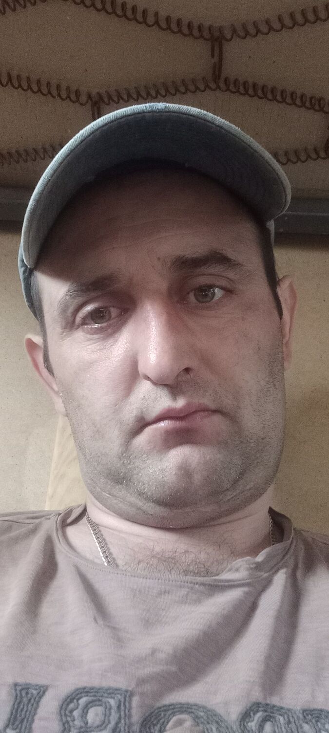  43990381  , 40 ,    