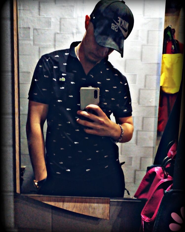  ,   Artyom, 21 ,   ,   , c , 