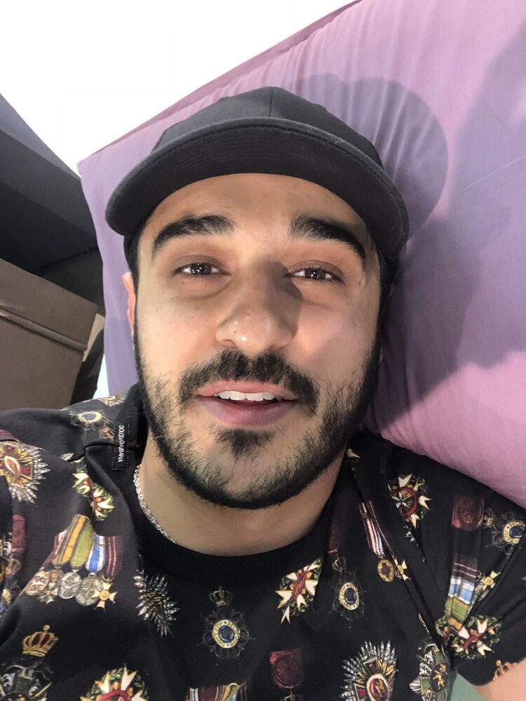  54046851  Artur, 29 ,    