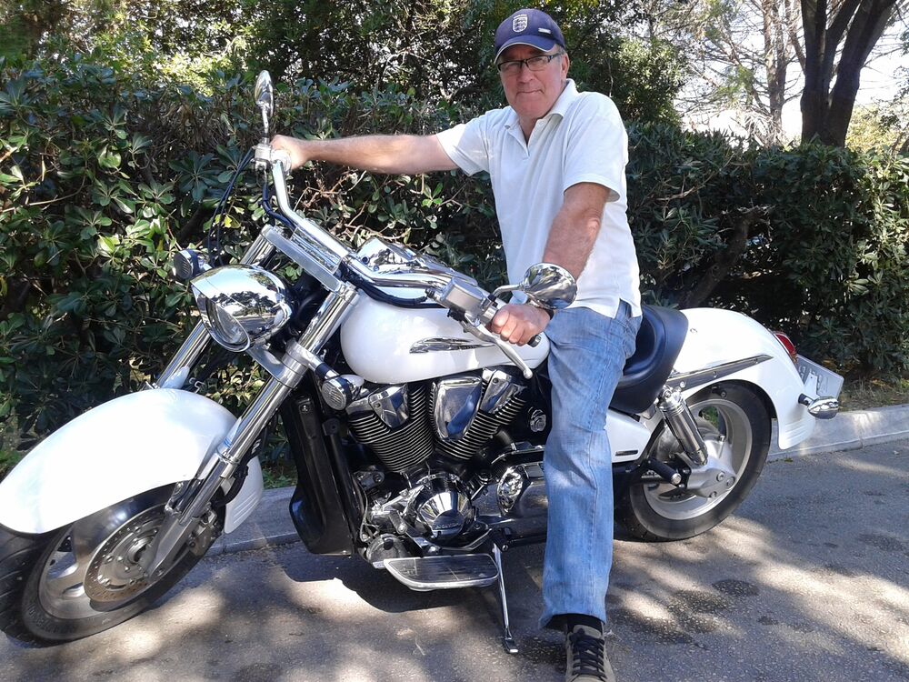  31140421  Boris, 67 ,    