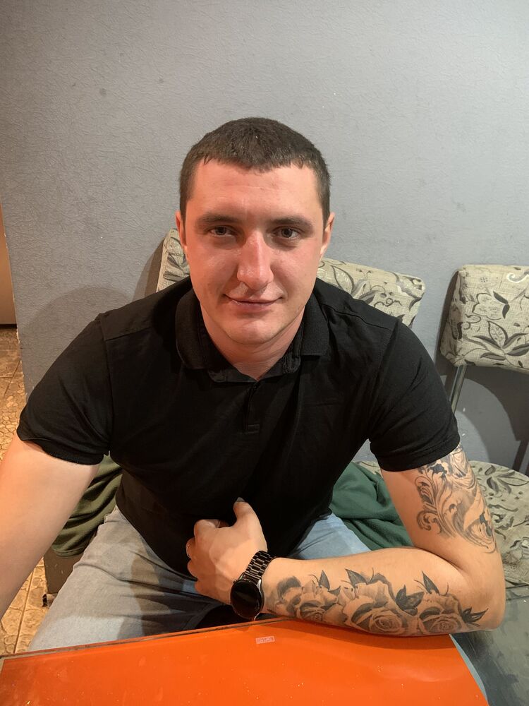  38966731  Igor, 27 ,    -