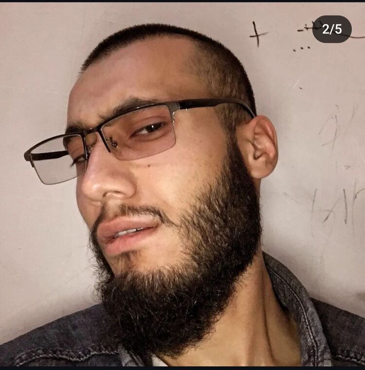  44638781  , 25 ,    -