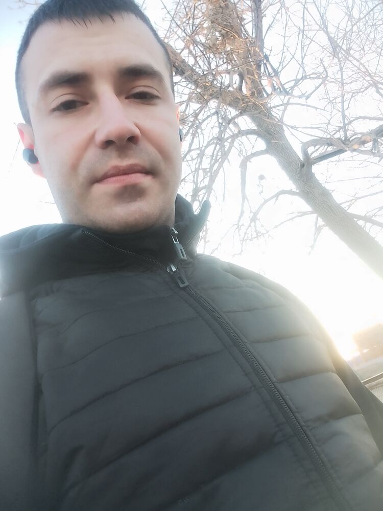  35622001  Ruslan, 29 ,    