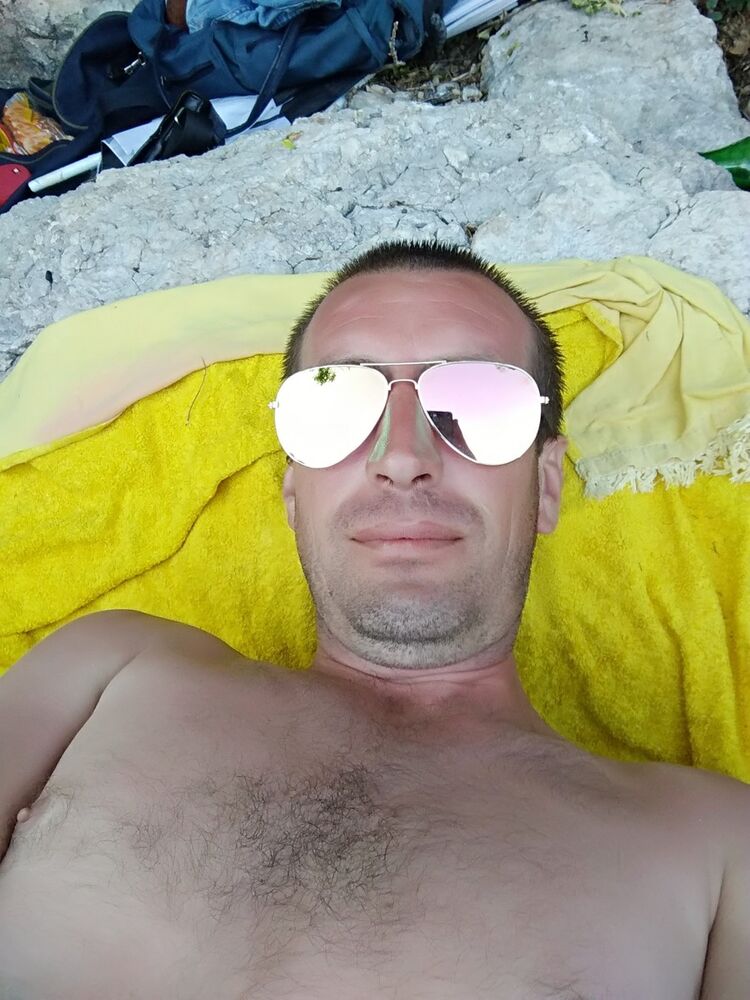  12982241  , 39 ,    