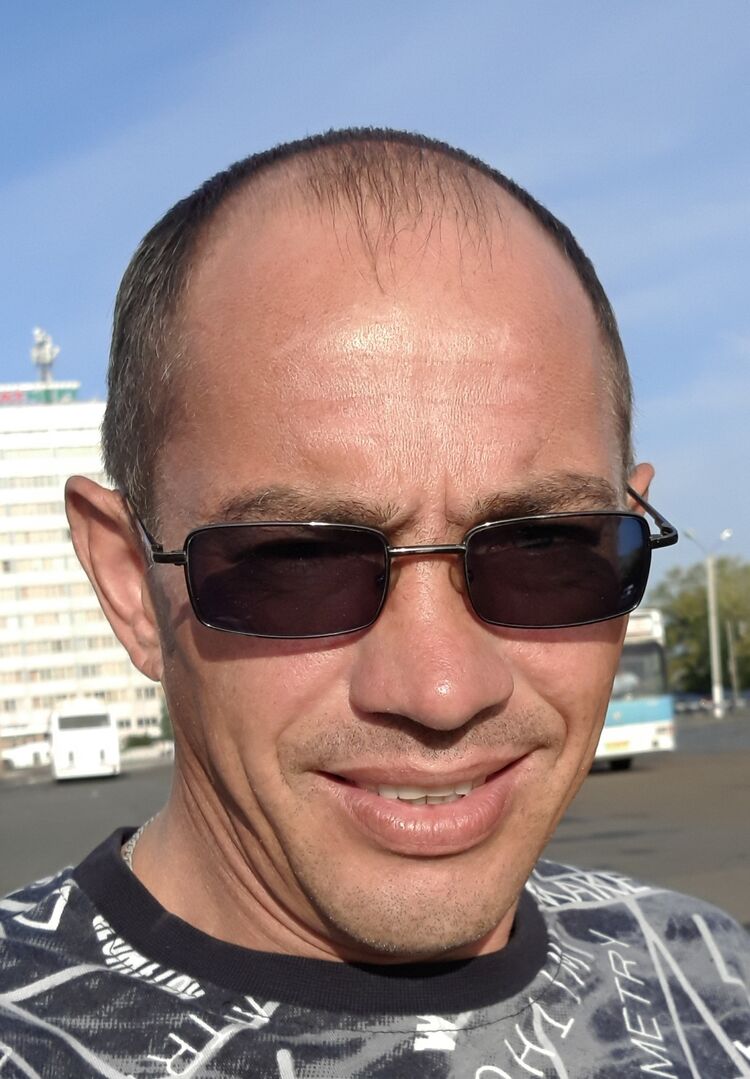  ,   Petr, 47 ,   ,   , c 