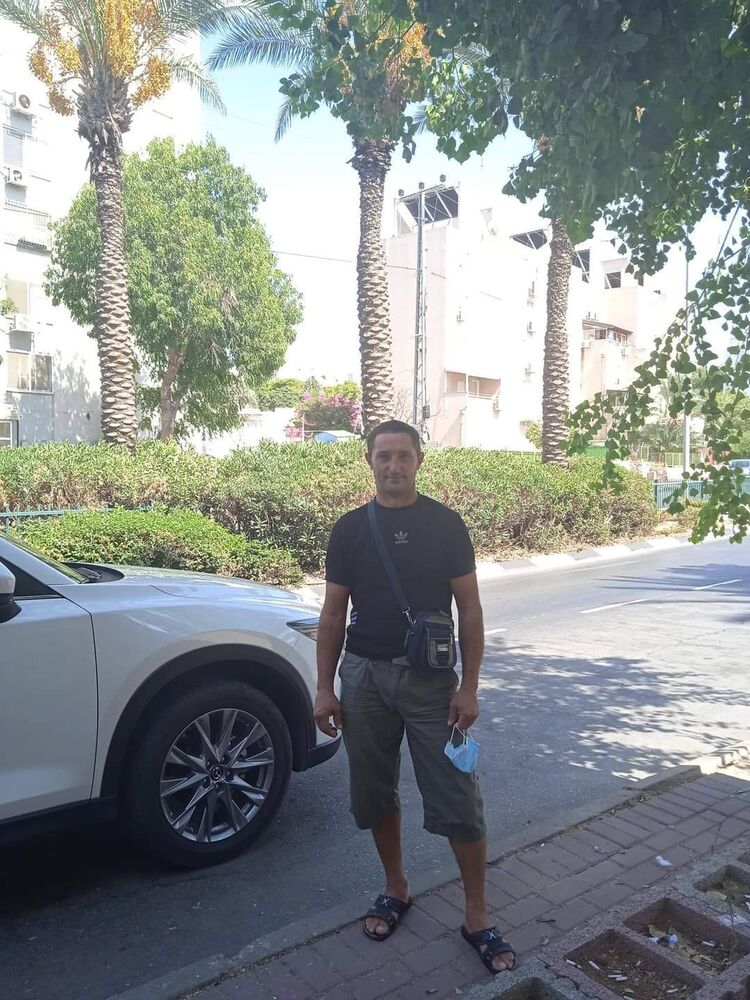  ,   Valera, 44 ,   ,   