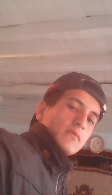  14795221  Petya, 31 ,    
