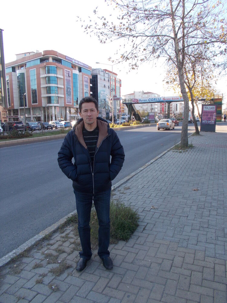  8717761  Suren, 63 ,    
