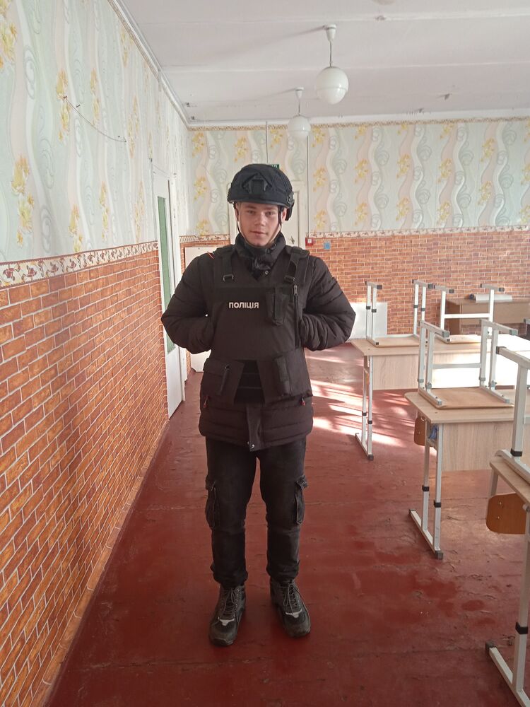  ,   Andrei, 19 ,   ,   