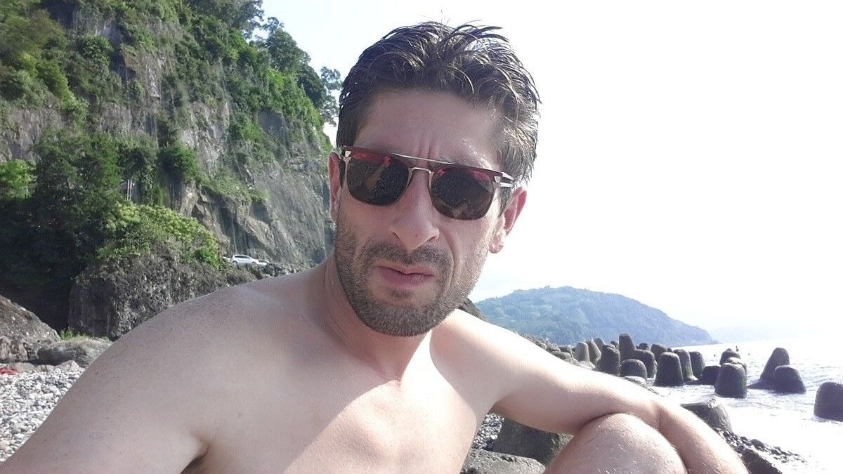  ,   Timo, 44 ,   ,   , c 