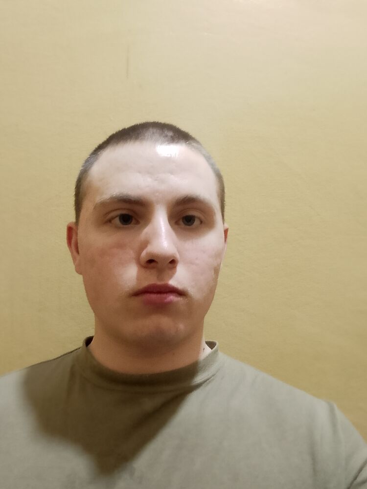  ,   Anton, 21 ,     , c 