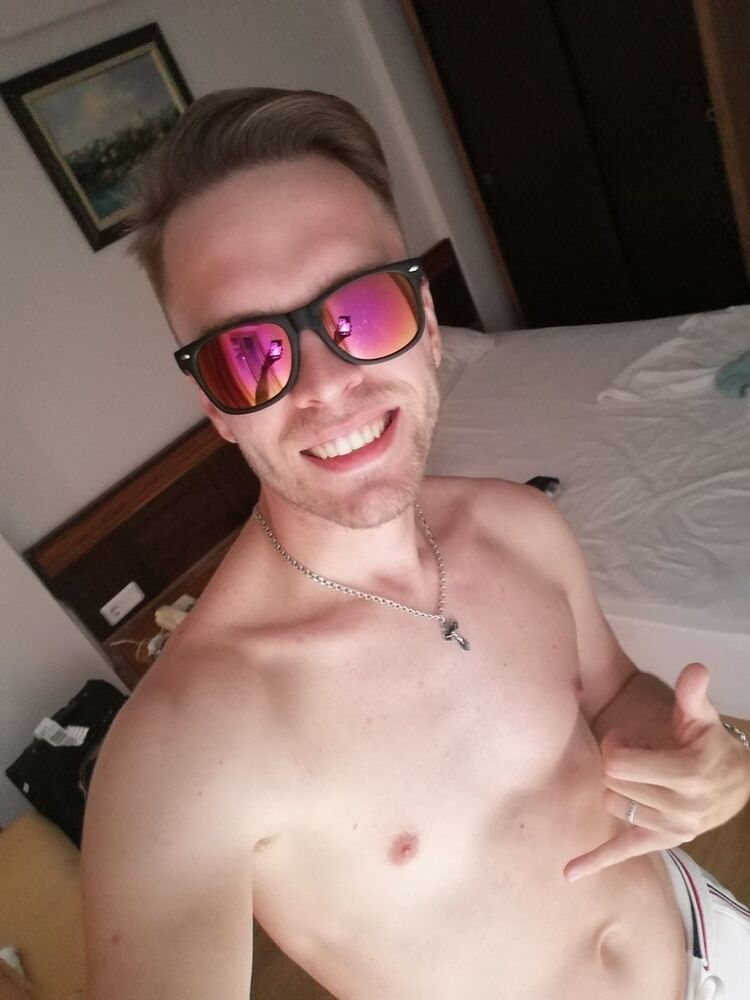  17955761  , 32 ,    