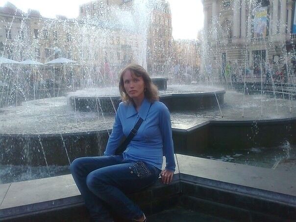  ,   Nadiya, 40 ,   ,   , c 