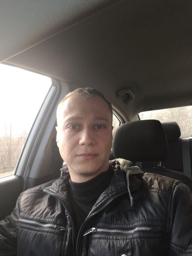  45586501  Konstantin, 37 ,    