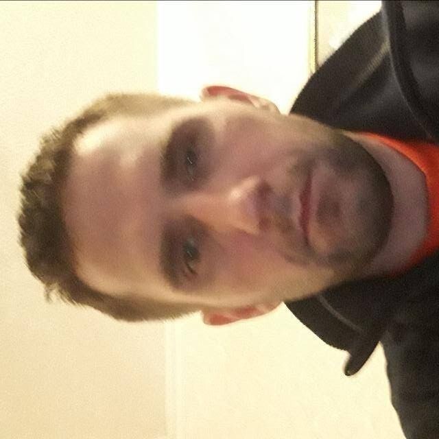  ,   Artur, 39 ,   ,   , c 