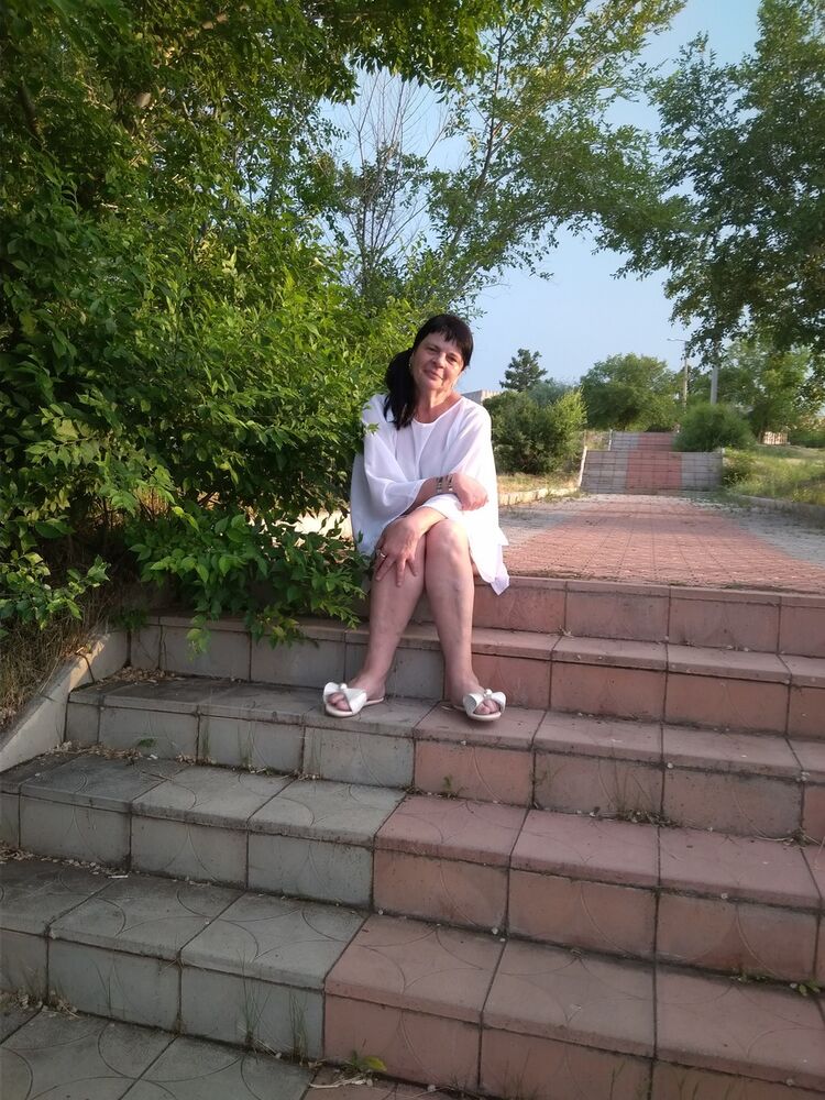  17435431  Marina, 61 ,    
