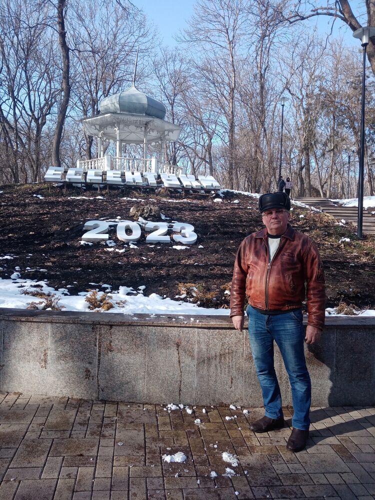  35901091  Oleg, 63 ,    