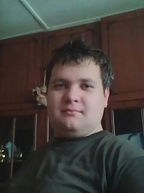  43959731  Vladimir, 30 ,    