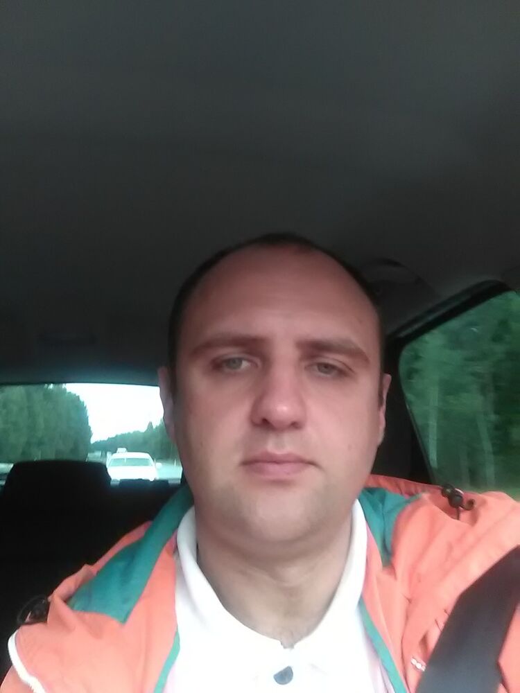  8088941  Sima, 46 ,    