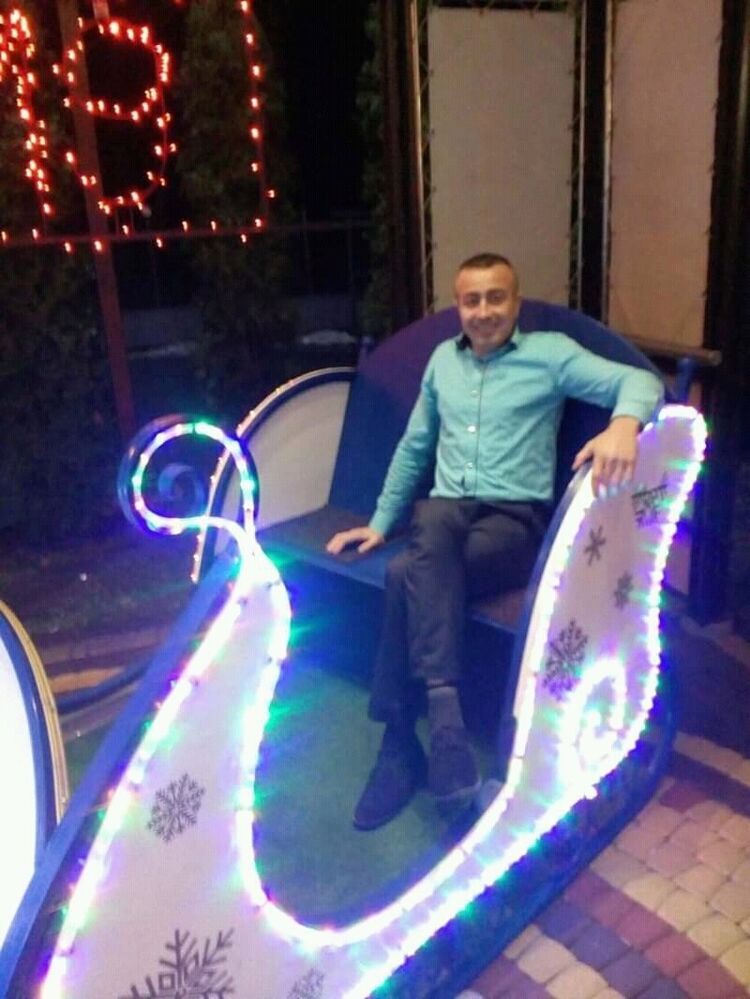  ,   Ihor, 41 ,   ,   , c 