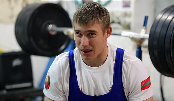  9877591  Denis, 33 ,    