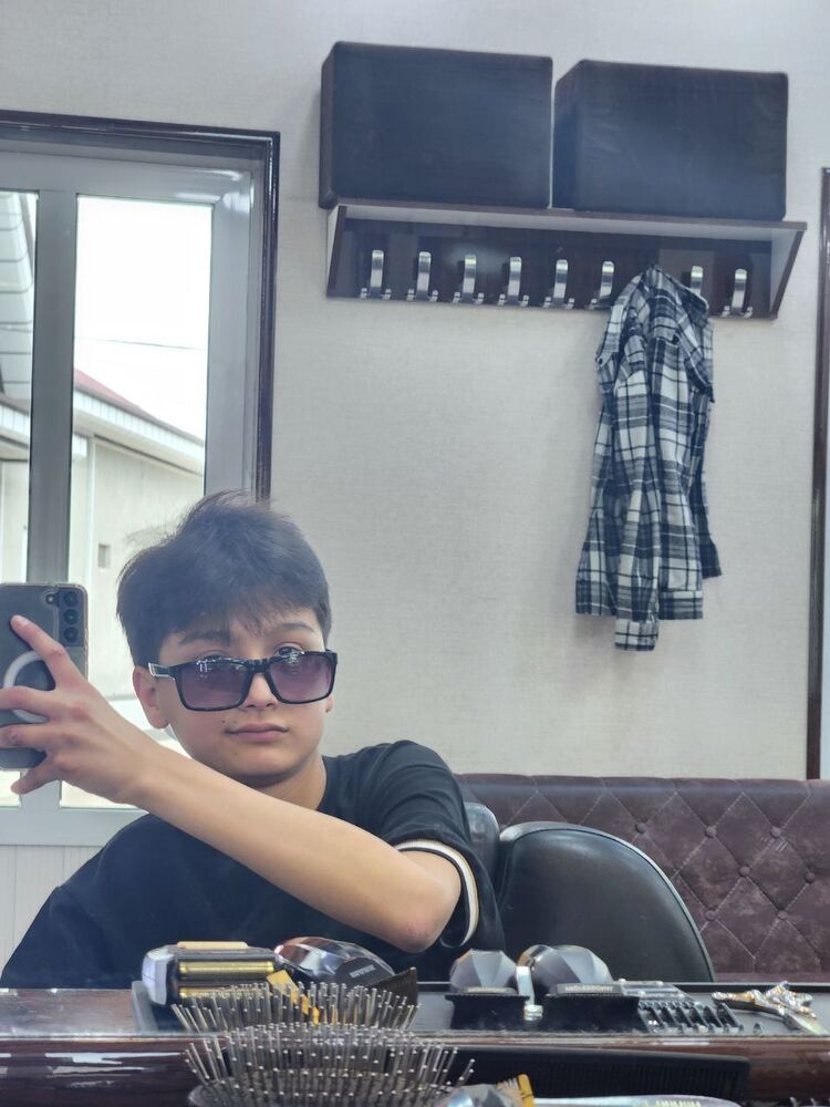  54343361  Daler, 18 ,    