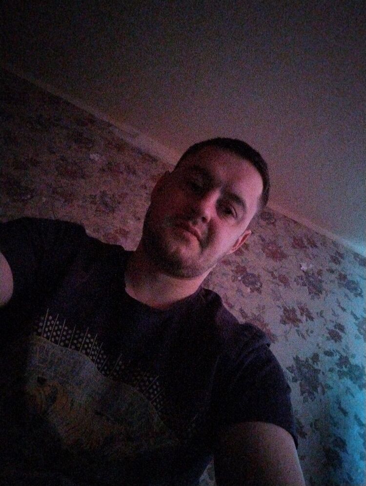  40342641  , 32 ,    