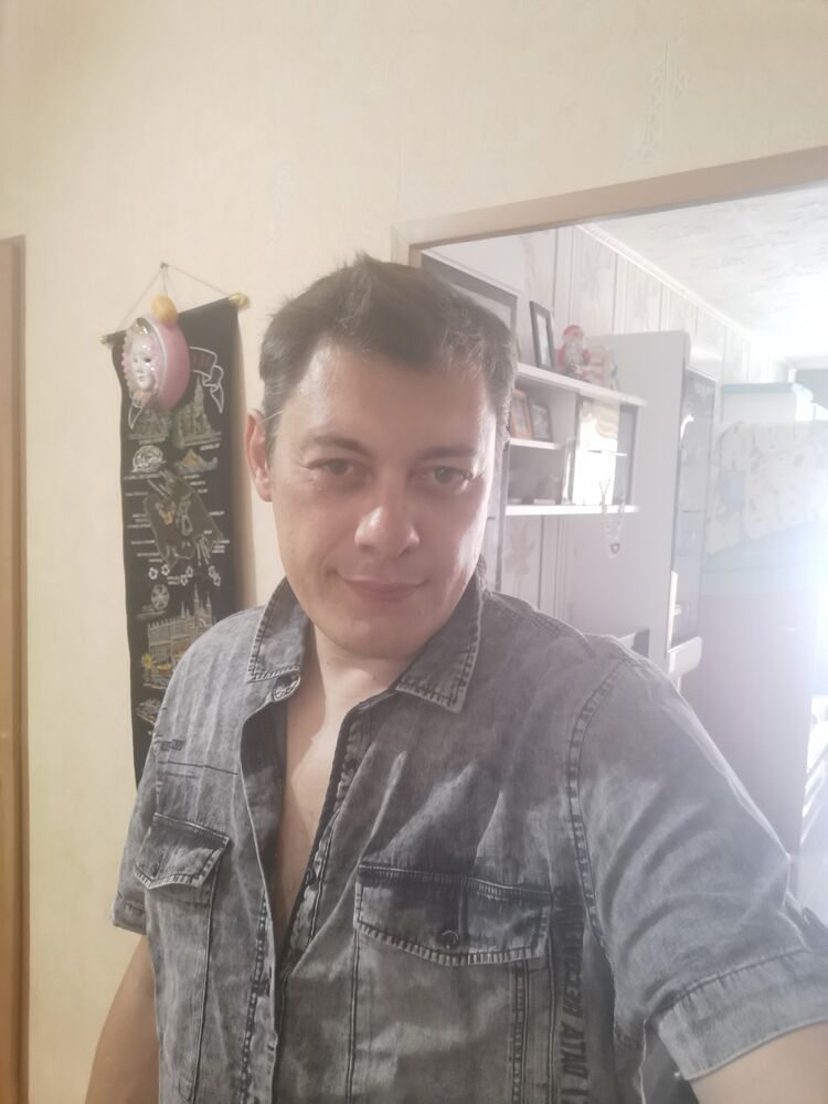  ,   Igor, 44 ,   ,   
