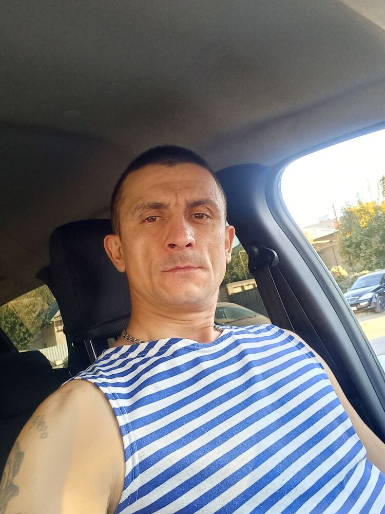  46527241  , 37 ,    