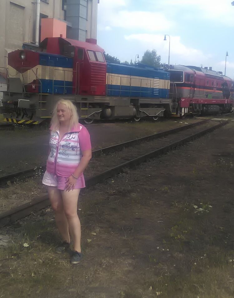  50025341  , 44 ,    Chomutov