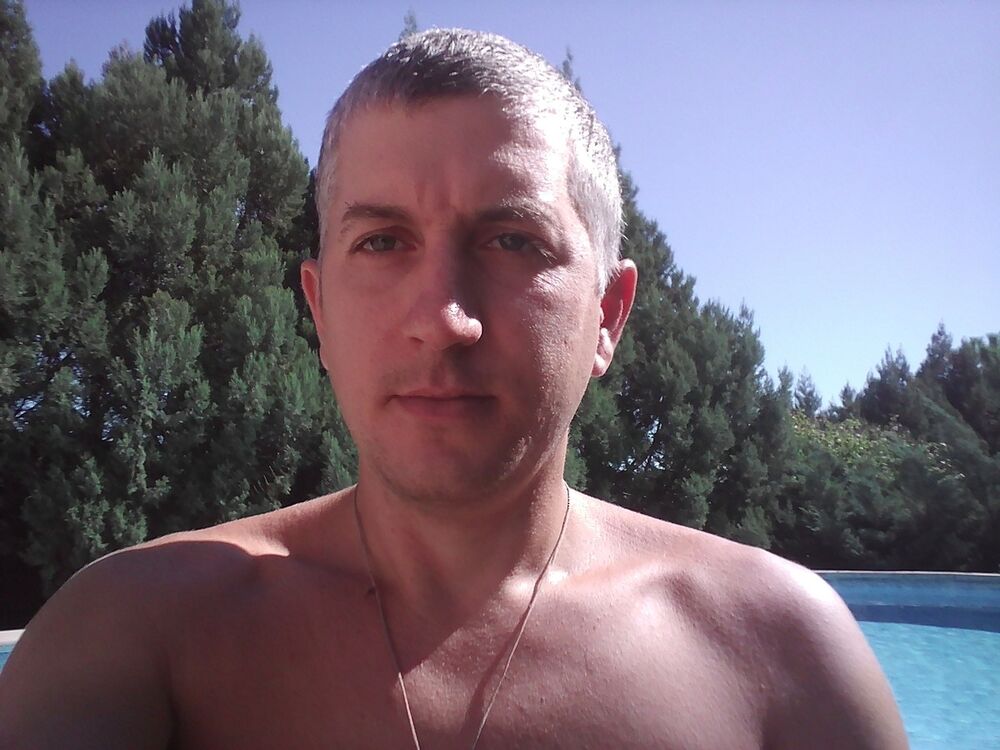  ,   Sasha, 41 ,   