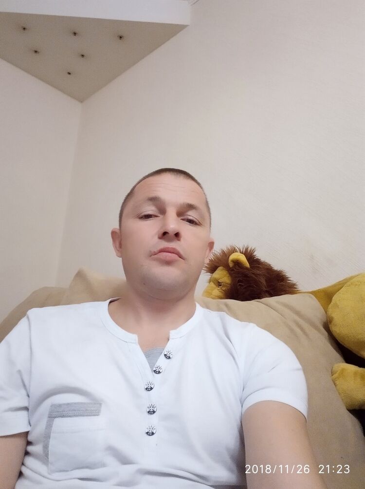  14949281  , 44 ,    