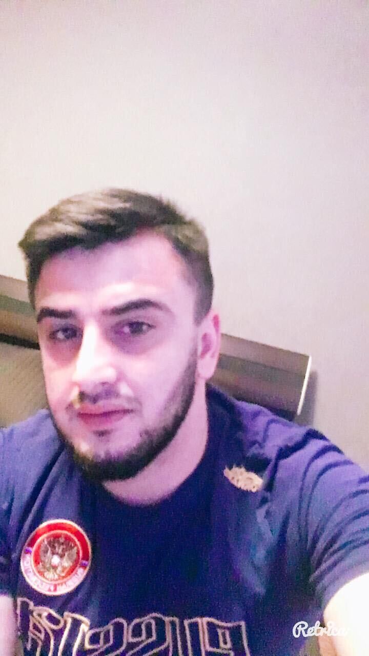  28303661  , 33 ,    