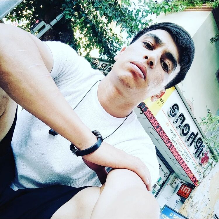  28922931  Mert, 27 ,    