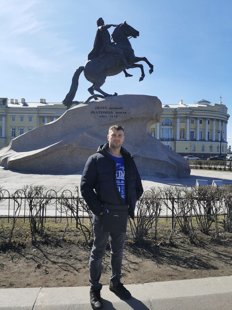  ,   Viktor, 35 ,     , c 