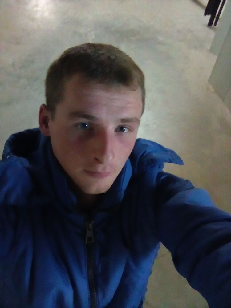  10659411  Cergei, 30 ,     