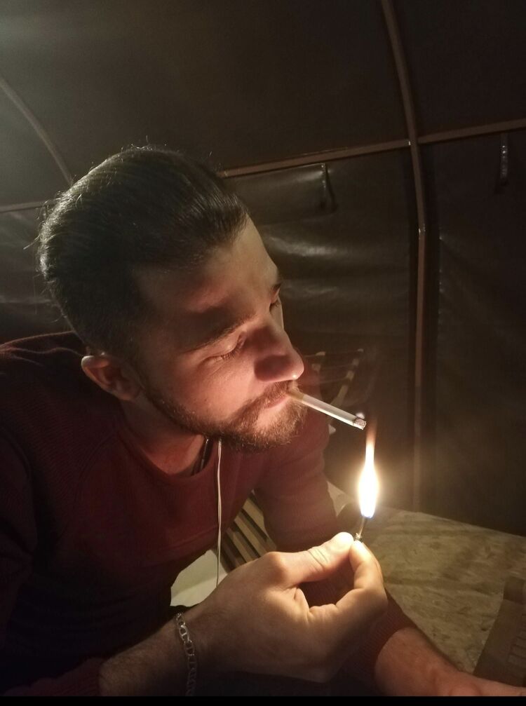  47252701  , 32 ,    